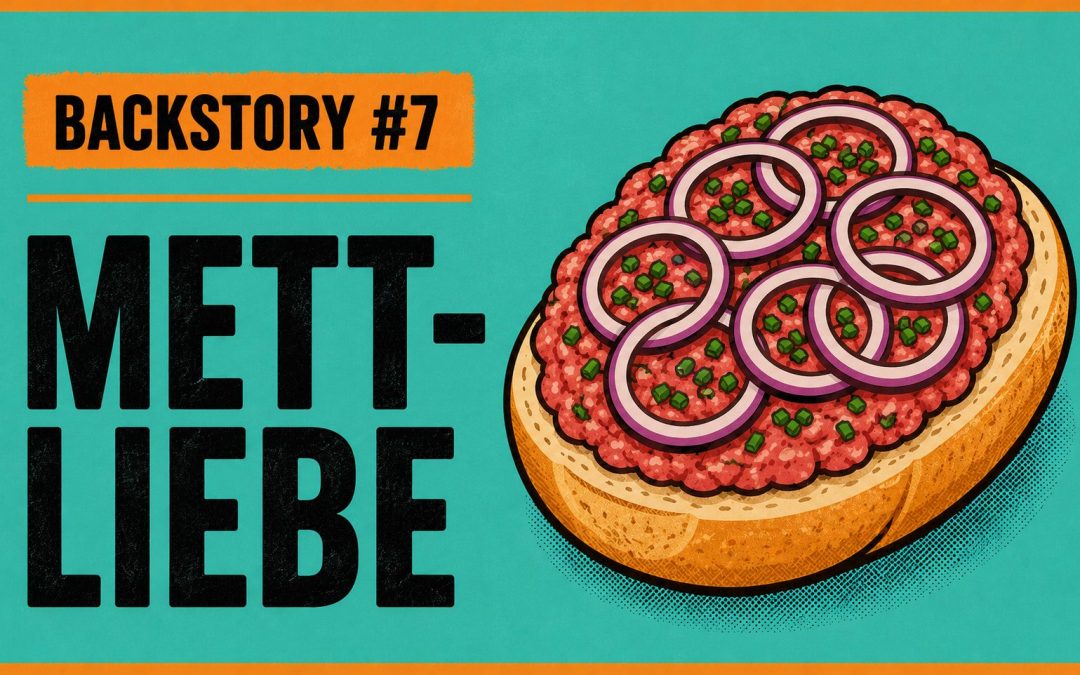 In Backstory 7 geht es um die Mett-Liebe. Ein halbes Brötchen mit Mett und roten Zwiebelringen.